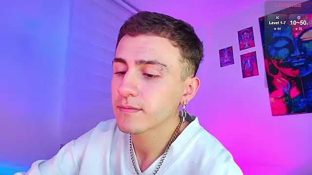 Snapshot of dimitri-bilak chatting on 8, 4, 2026 dimitri-bilak online show from 8, 4, 2026