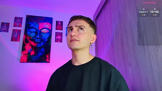 Snapshot of dimitri-bilak chatting on 11, 4, 2026 dimitri-bilak online show from 11, 4, 2026