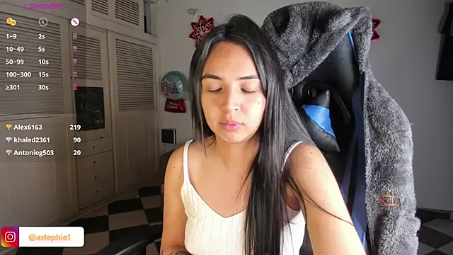 Miss Nicole online show from 24, 12, 2024