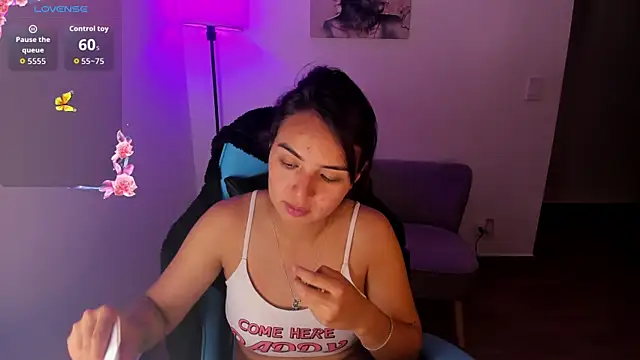 Snapshot of Miss_Nicole chatting on 7, 5, 2026 Miss Nicole online show from 7, 5, 2026