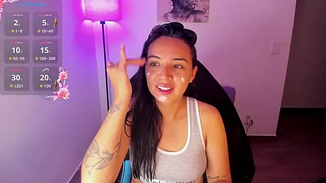 Snapshot of Miss_Nicole chatting on 31, 5, 2026 Miss Nicole online show from 31, 5, 2026