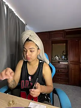 Snapshot of Miss_Nicole chatting on 19, 6, 2026 Miss Nicole online show from 19, 6, 2026