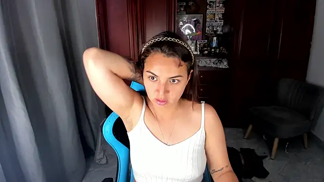 Snapshot of Miss_Nicole chatting on 22, 7, 2026 Miss Nicole online show from 22, 7, 2026