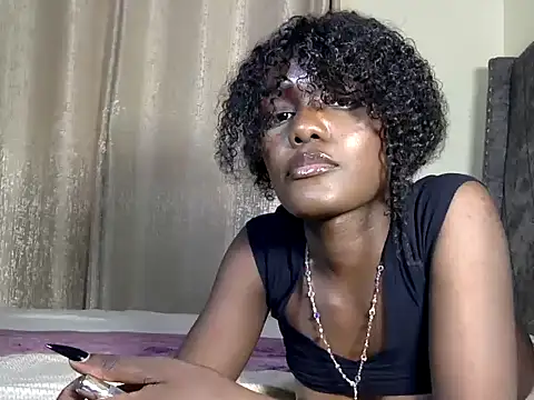 HarlotyQueen online show from 13, 11, 2025