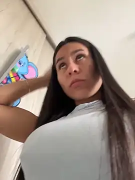 Snapshot of Reggie-Liam chatting on 12, 3, 2026 Reggie-Liam online show from 12, 3, 2026