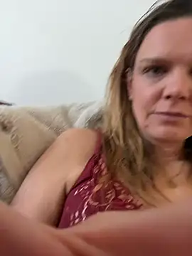 Snapshot of Suesse_Schnitte chatting on 11, 3, 2026 Suesse Schnitte online show from 11, 3, 2026