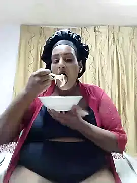 Snapshot of NWC4LYF chatting on 16, 5, 2026 NWC4LYF online show from 16, 5, 2026