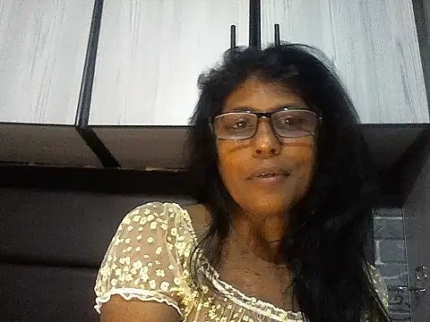 Snapshot of MsAttitude chatting on 9, 9, 2025 MsAttitude online show from 9, 9, 2025