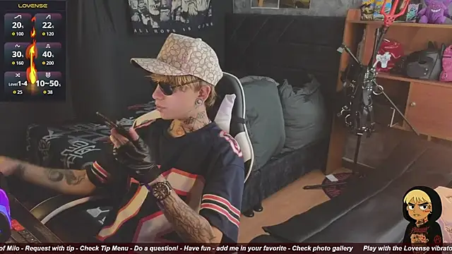 AcidMilo online show from 5, 12, 2025