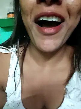 Snapshot of ANGEL_QUEEN09 chatting on 15, 9, 2025 ANGEL QUEEN09 online show from 15, 9, 2025