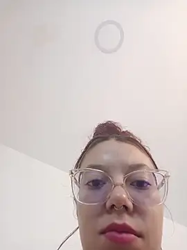 Snapshot of sophieandmarkls chatting on 18, 1, 2026 sophieandmarkls online show from 18, 1, 2026