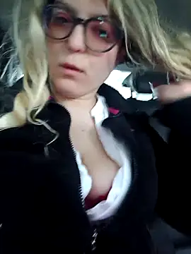 Snapshot of dolcehelena993 chatting on 21, 3, 2026 dolcehelena993 online show from 21, 3, 2026