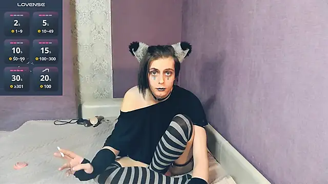 Littlepinkcat online show from 26, 1, 2025