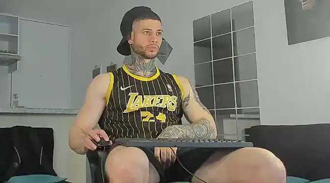 Snapshot of _jamesleandros1 chatting on 21, 12, 2024 jamesleandros1 online show from 21, 12, 2024