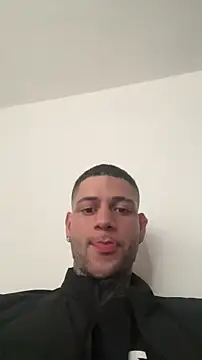 Snapshot of _jamesleandros1 chatting on 11, 1, 2026 jamesleandros1 online show from 11, 1, 2026