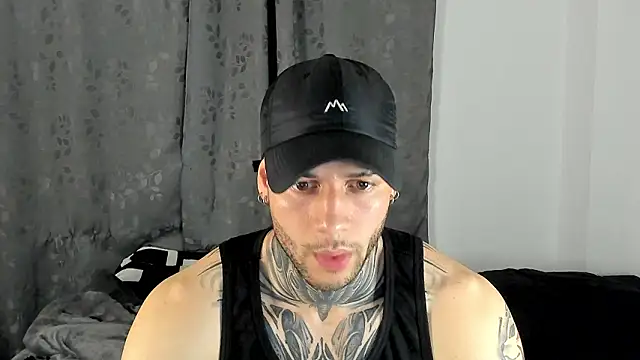 Snapshot of _jamesleandros1 chatting on 17, 1, 2026 jamesleandros1 online show from 17, 1, 2026