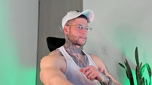 Snapshot of _jamesleandros1 chatting on 2, 2, 2026 jamesleandros1 online show from 2, 2, 2026