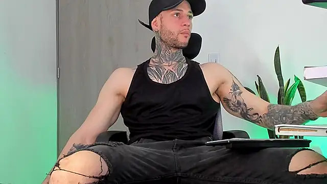 Snapshot of _jamesleandros1 chatting on 15, 2, 2026 jamesleandros1 online show from 15, 2, 2026