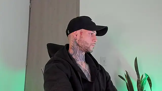 Snapshot of _jamesleandros1 chatting on 17, 2, 2026 jamesleandros1 online show from 17, 2, 2026