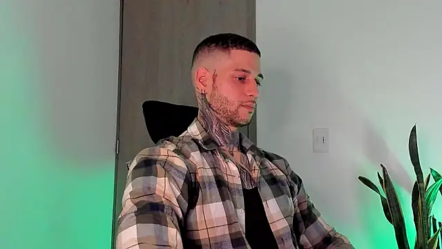 Snapshot of _jamesleandros1 chatting on 25, 2, 2026 jamesleandros1 online show from 25, 2, 2026