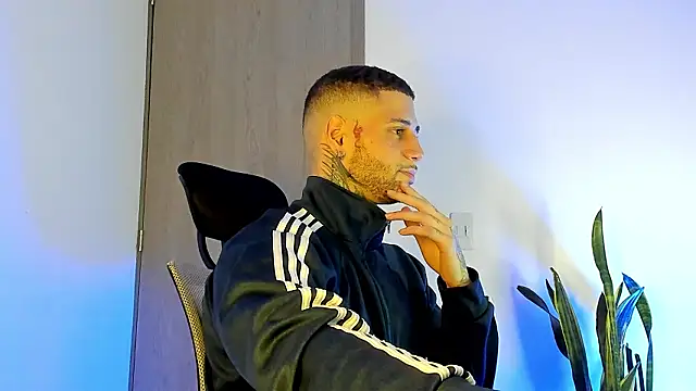 Snapshot of _jamesleandros1 chatting on 26, 2, 2026 jamesleandros1 online show from 26, 2, 2026