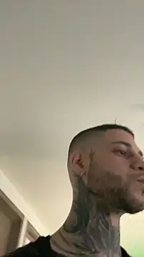 Snapshot of _jamesleandros1 chatting on 27, 3, 2026 jamesleandros1 online show from 27, 3, 2026