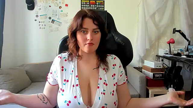 KiraKoval online show from 7, 5, 2026