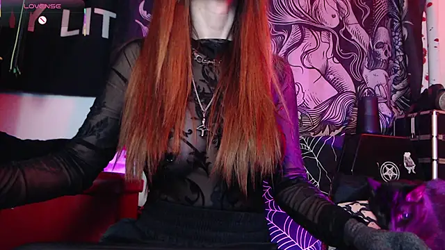 Snapshot of Silentmary chatting on 12, 1, 2026 Silentmary online show from 12, 1, 2026