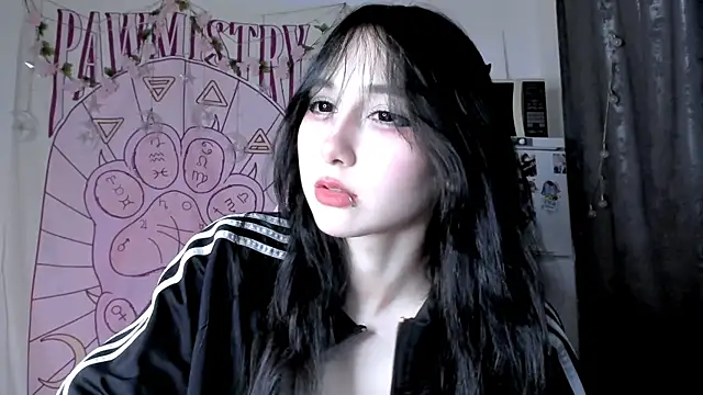 Holy420lolii online show from 2, 5, 2026