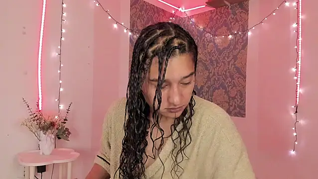 Eva Lee  online show from 13, 5, 2026