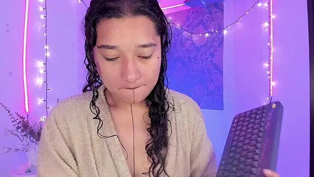 Eva Lee  online show from 14, 6, 2026