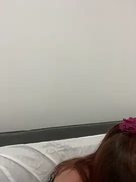Snapshot of lovebellagrey chatting on 28, 4, 2026 lovebellagrey online show from 28, 4, 2026