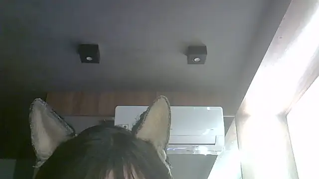 Skinny-Kitten online show from 4, 7, 2026