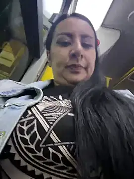 Abril Luv online show from 17, 1, 2026