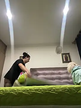 Abril Luv online show from 16, 3, 2026