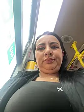 Snapshot of Abril_Luv chatting on 6, 5, 2026 Abril Luv online show from 6, 5, 2026