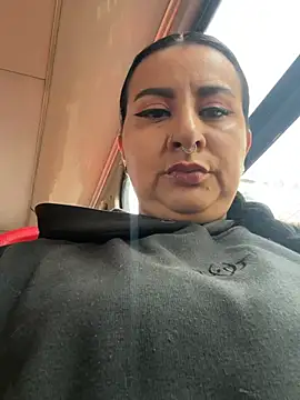 Snapshot of Abril_Luv chatting on 27, 5, 2026 Abril Luv online show from 27, 5, 2026