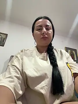 Snapshot of Abril_Luv chatting on 15, 6, 2026 Abril Luv online show from 15, 6, 2026