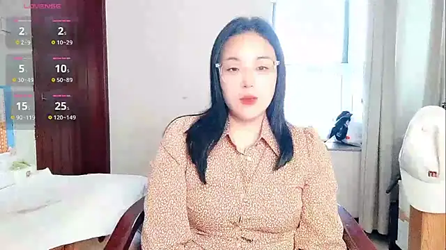 Snapshot of Vivianangn-e chatting on 17, 4, 2026 Vivianangn-e online show from 17, 4, 2026