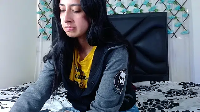 EmmaWilliamss online show from 19, 12, 2025