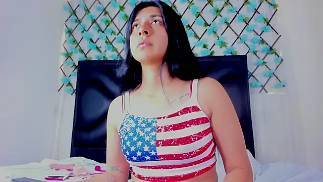 Snapshot of EmmaWilliamss chatting on 23, 6, 2026 EmmaWilliamss online show from 23, 6, 2026