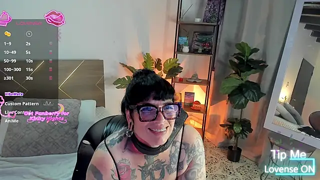 Snapshot of VampGirl1 chatting on 30, 4, 2026 VampGirl1 online show from 30, 4, 2026