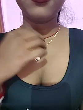 Snapshot of ANGE-MOU chatting on 20, 2, 2025 ANGE-MOU online show from 20, 2, 2025