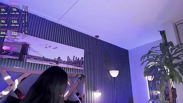 haylie  online show from 27, 10, 2025