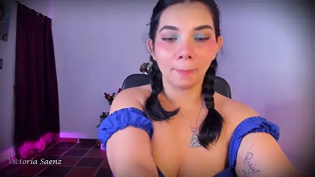 Snapshot of victoriaasaenz_ chatting on 2, 4, 2026 victoriaasaenz online show from 2, 4, 2026