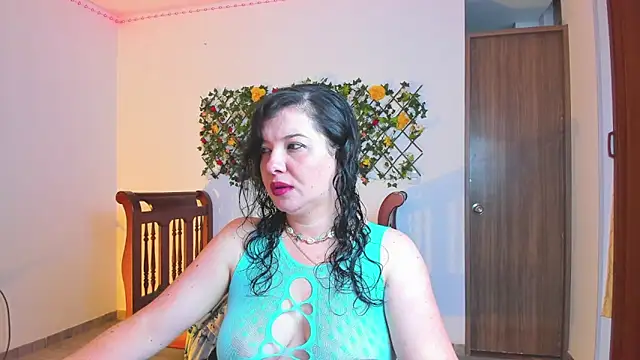 yuya ss online show from 15, 2, 2026