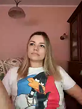 KrissSexi online show from 9, 3, 2025