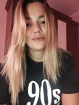 KrissSexi online show from 10, 10, 2025