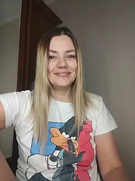 KrissSexi online show from 24, 11, 2025