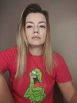 KrissSexi online show from 14, 12, 2025